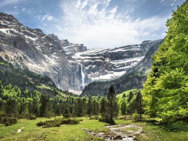 Tithome 1 - Gare, Centre Ville, Vue Montagne Et Chateau Lourdes Luaran gambar