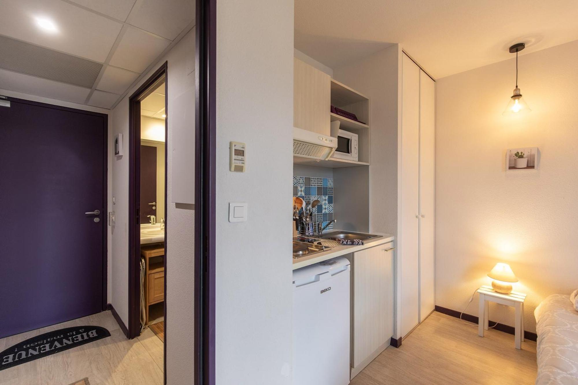 Tithome 1 - Gare, Centre Ville, Vue Montagne Et Chateau Lourdes Luaran gambar